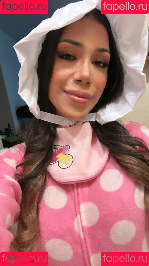 Lizzy Acosta Onlyfans Photo Gallery 