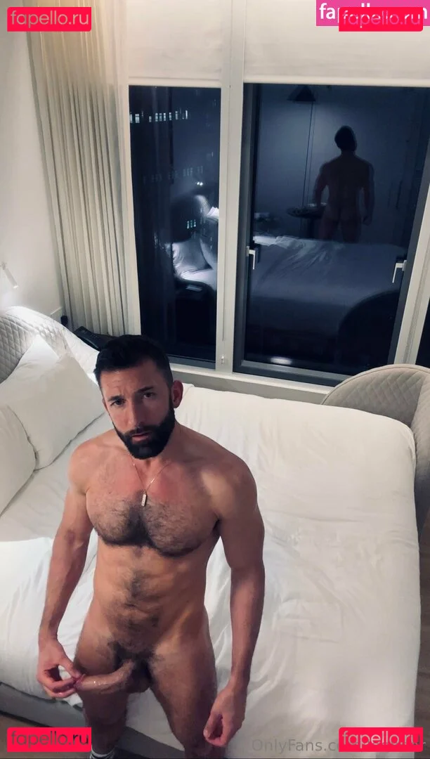 leobear Onlyfans Photo Gallery 