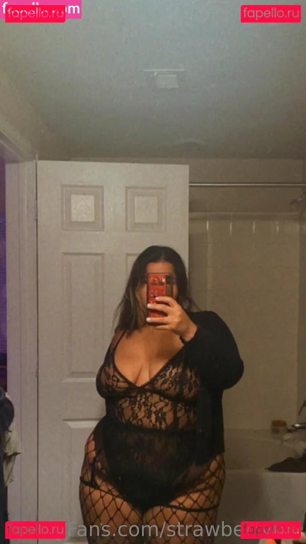 strawberryuni Onlyfans Photo Gallery 