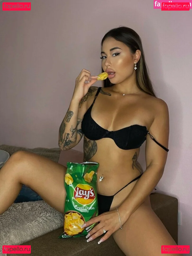 Bonnie Humps Onlyfans Photo Gallery 