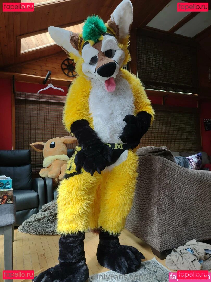 thepineapplefox Onlyfans Photo Gallery 