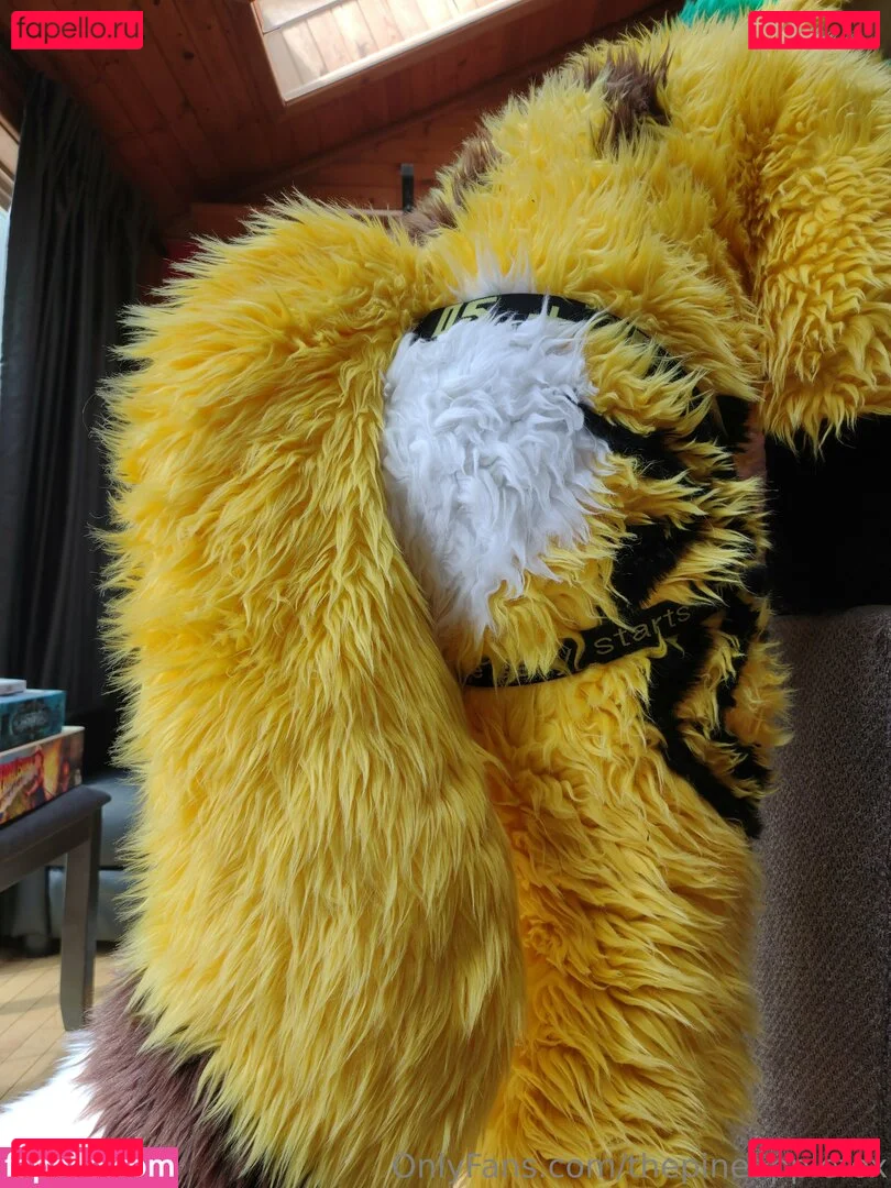 thepineapplefox Onlyfans Photo Gallery 