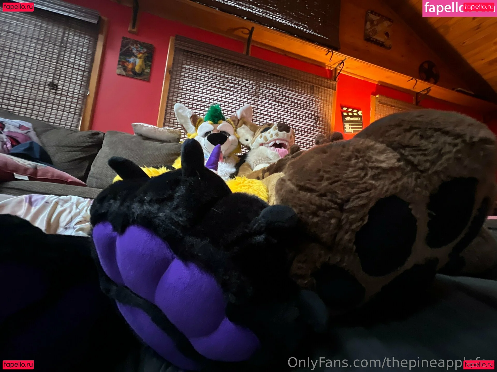 thepineapplefox Onlyfans Photo Gallery 