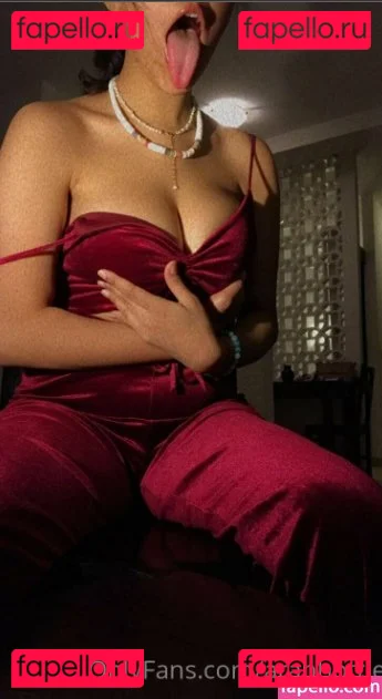 arabhottie Onlyfans Photo Gallery 