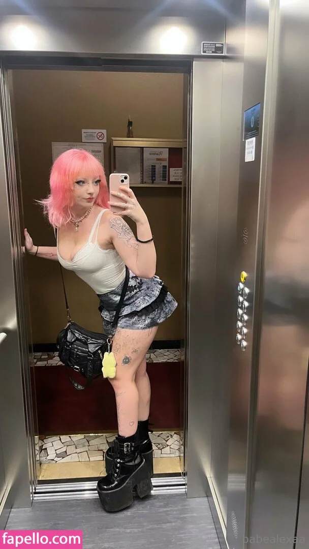 babealexaa Onlyfans Photo Gallery 