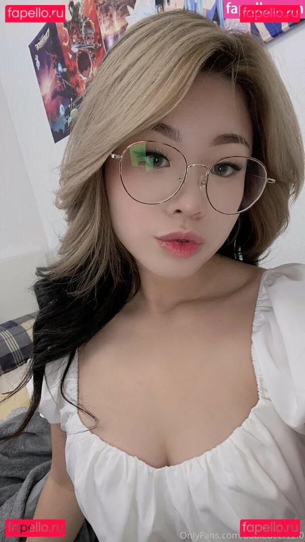 babiebeezz2.0 Onlyfans Photo Gallery 