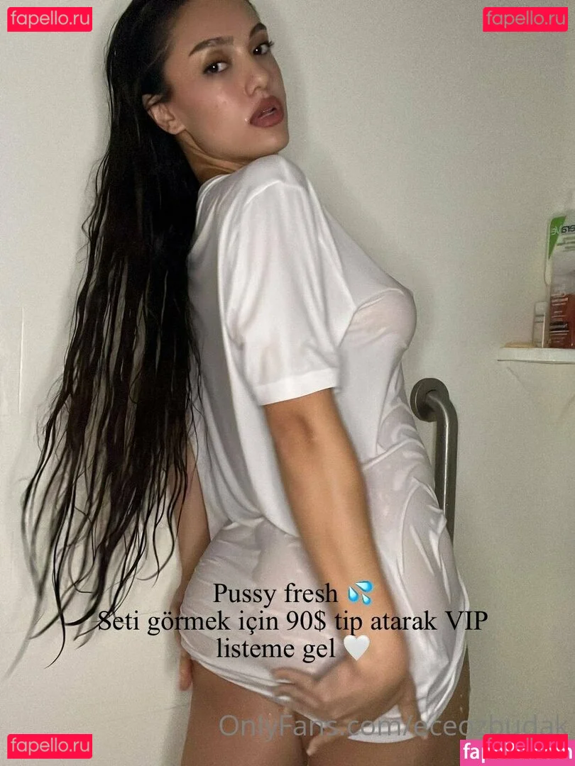 Ece Ozbdk Onlyfans Photo Gallery 