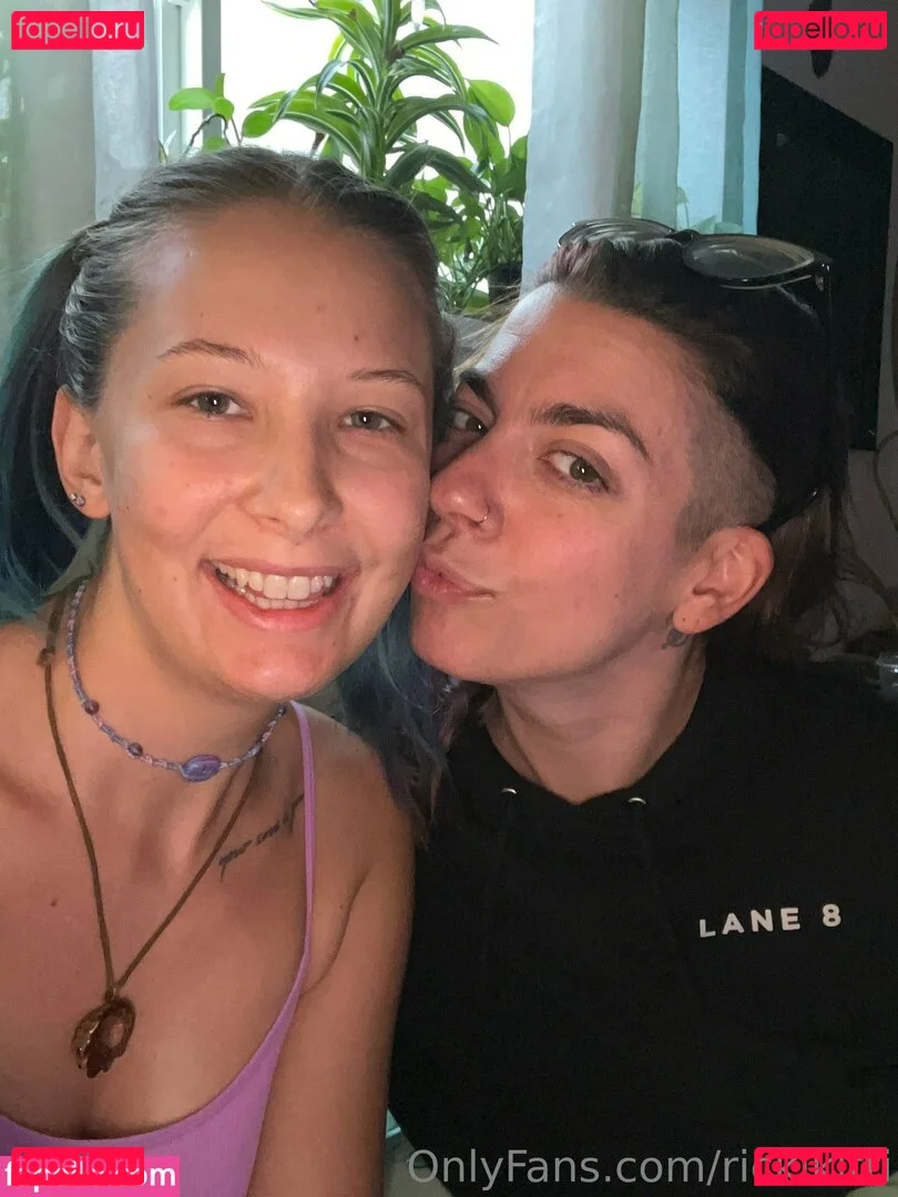 rickikitti Onlyfans Photo Gallery 