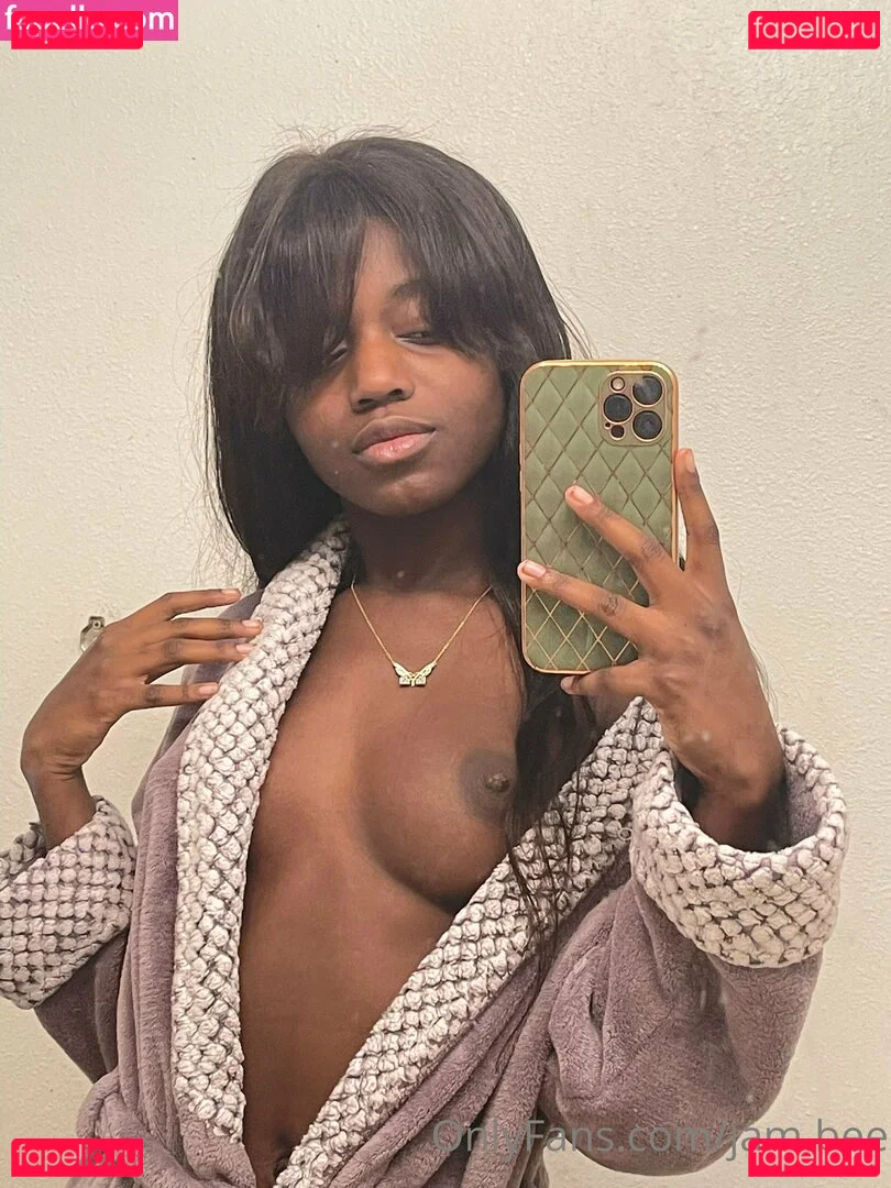 jam.bee Onlyfans Photo Gallery 