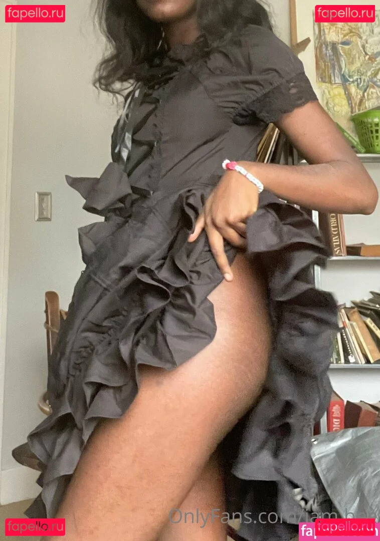 jam.bee Onlyfans Photo Gallery 