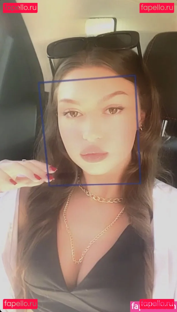 Célia Onlyfans Photo Gallery 