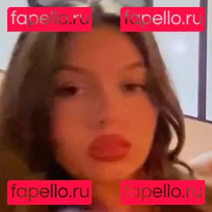 Célia Onlyfans Photo Gallery 