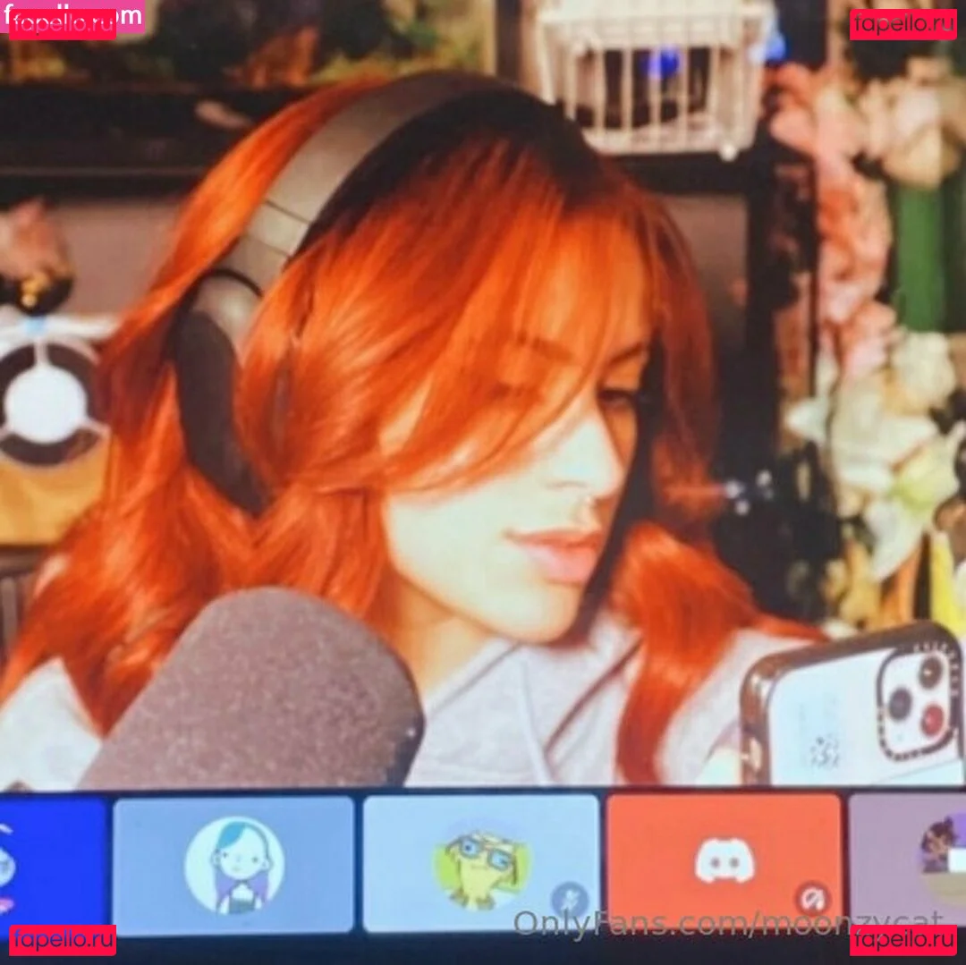 Moonzycat Onlyfans Photo Gallery 