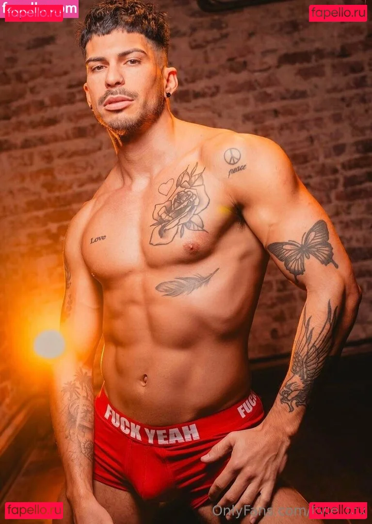 kyle_fox Onlyfans Photo Gallery 