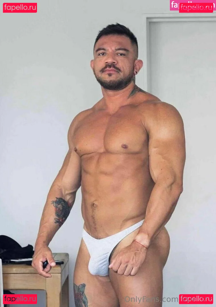 kyle_fox Onlyfans Photo Gallery 