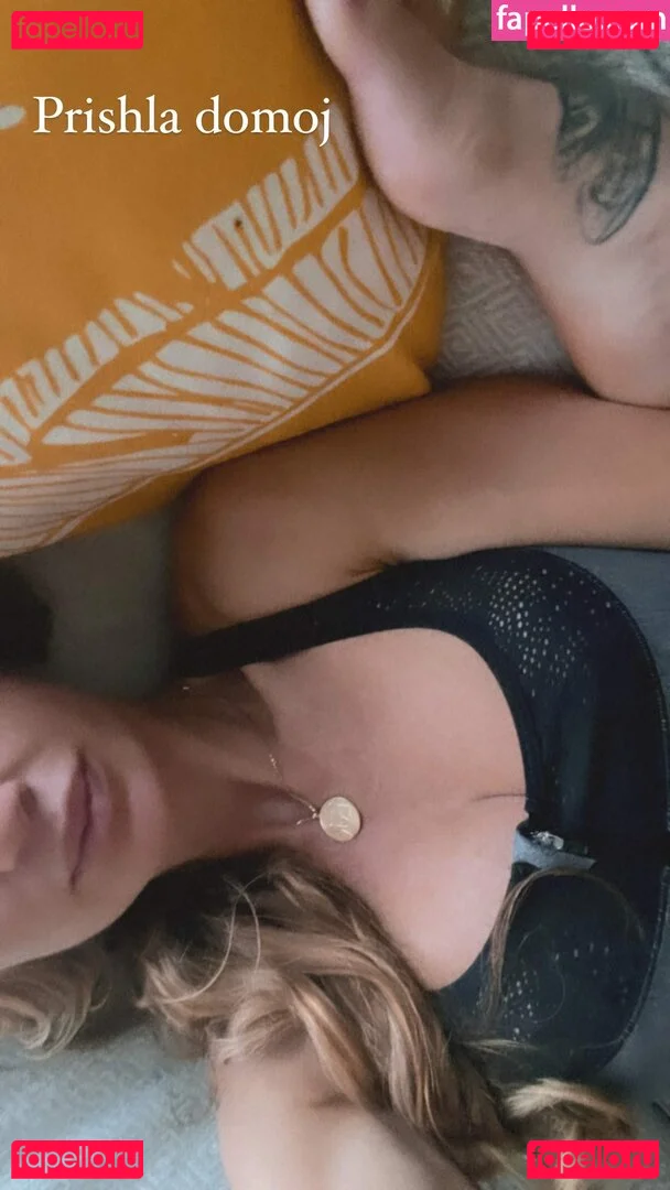 Eva Evk Onlyfans Photo Gallery 