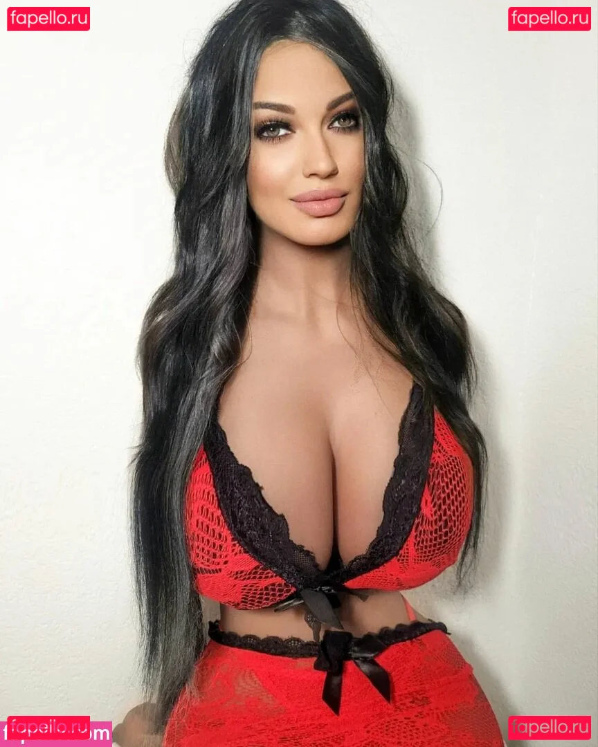 Marel Nova Onlyfans Photo Gallery 