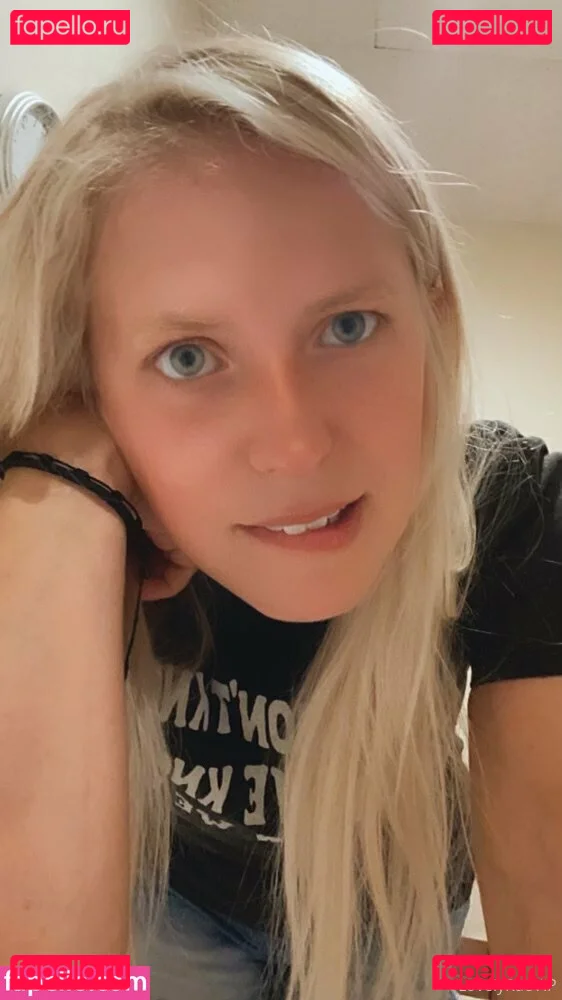 LovelyRaeVIP Onlyfans Photo Gallery 