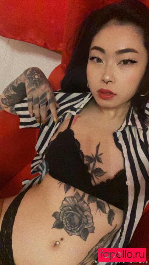 asianina Onlyfans Photo Gallery 