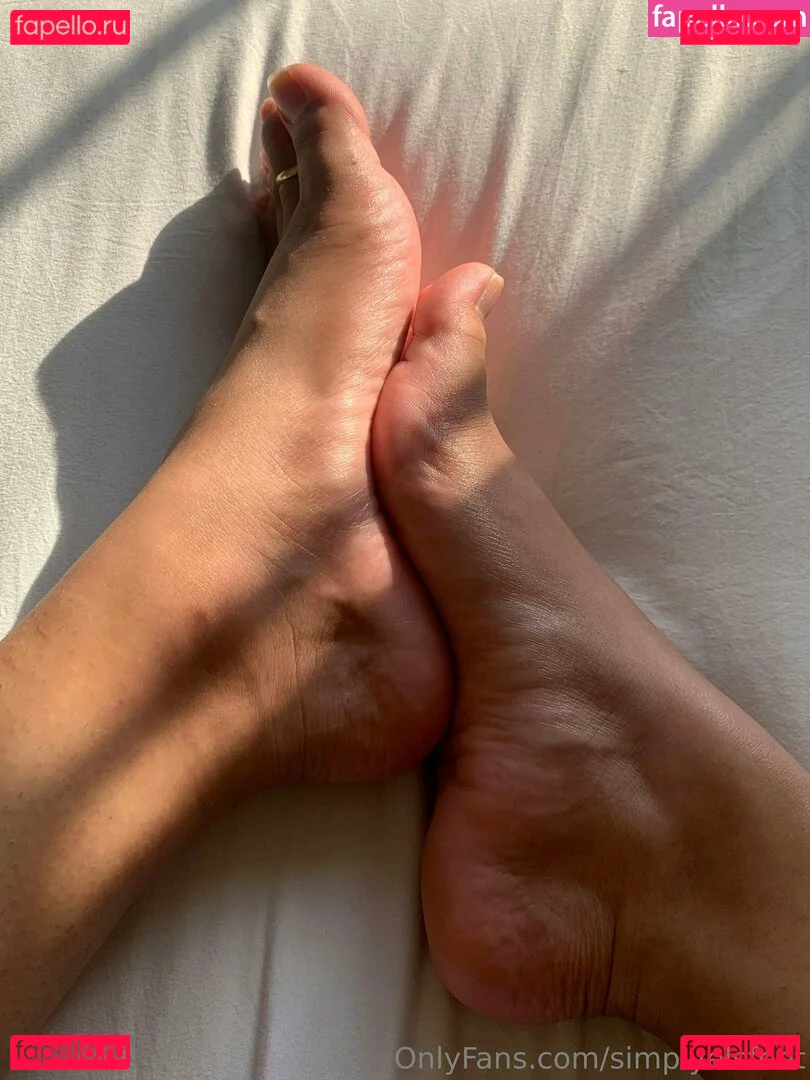 Simplyelsfeet Onlyfans Photo Gallery 