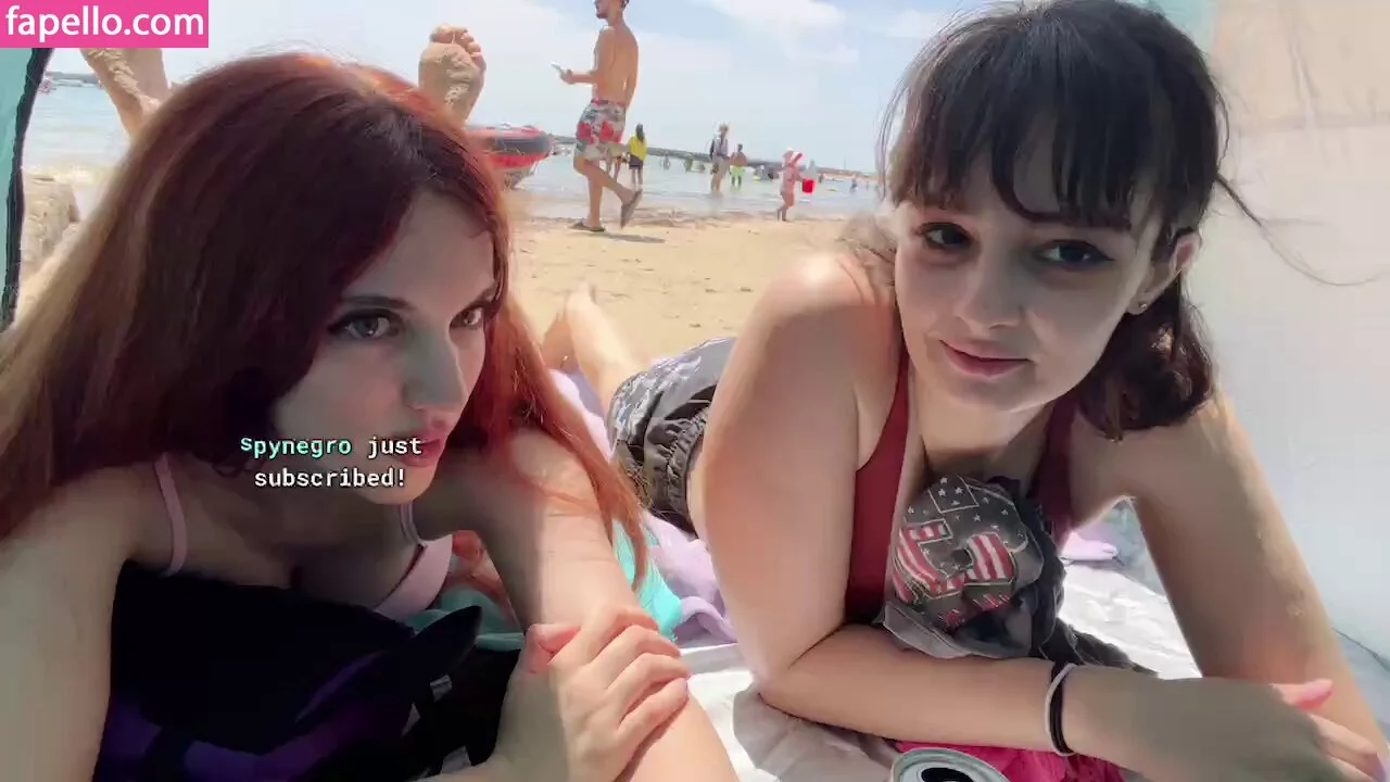 Zeling Onlyfans Photo Gallery 