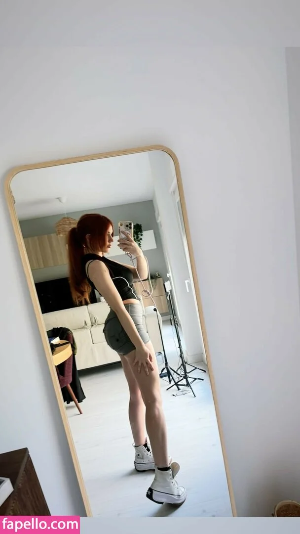 Zeling Onlyfans Photo Gallery 