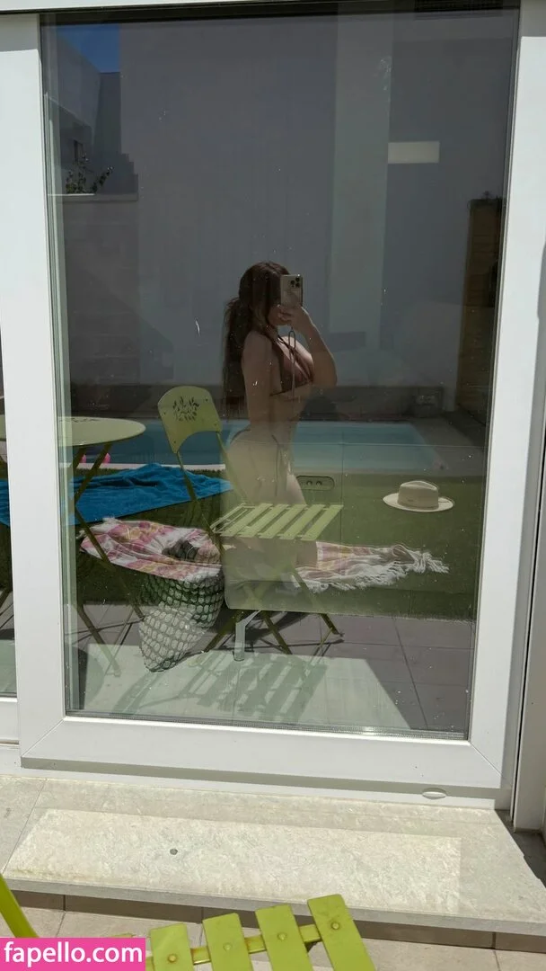 Zeling Onlyfans Photo Gallery 