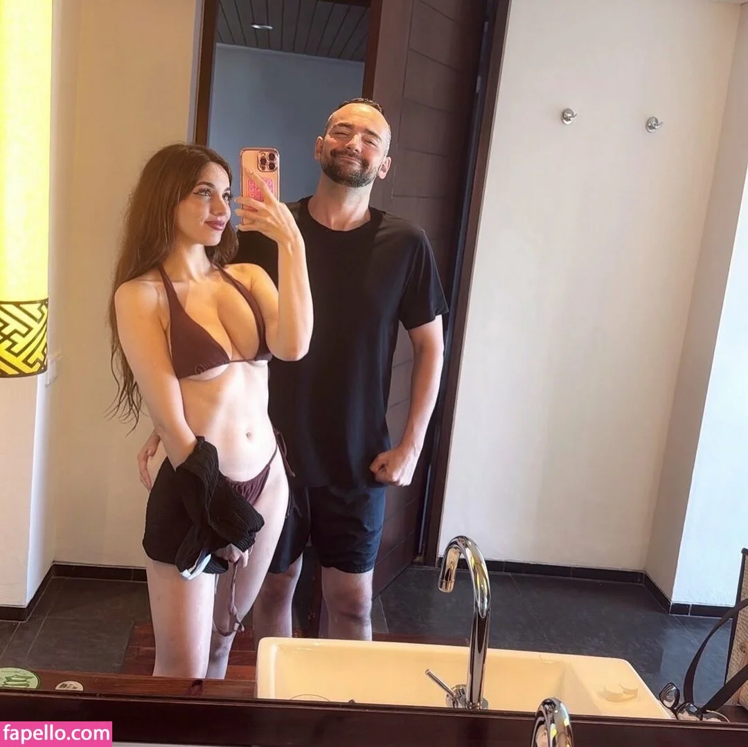 Zeling Onlyfans Photo Gallery 