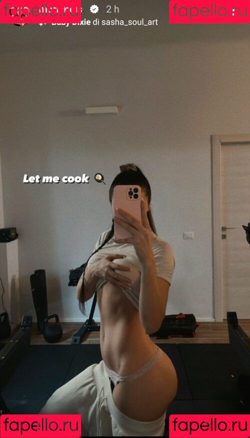 Esmeralda Morichelli Onlyfans Photo Gallery 