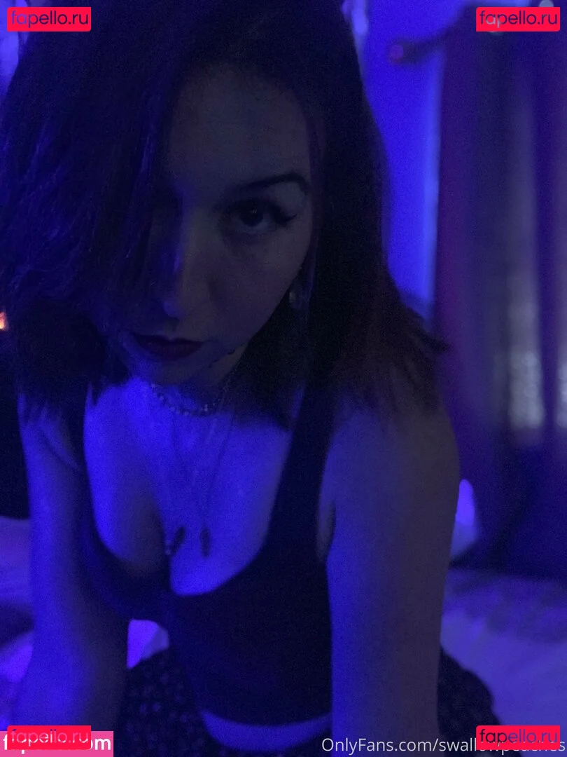 swallowpeaches Onlyfans Photo Gallery 