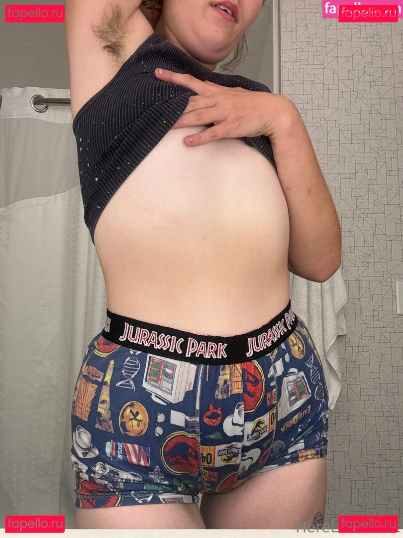 hereliesviolet Onlyfans Photo Gallery 