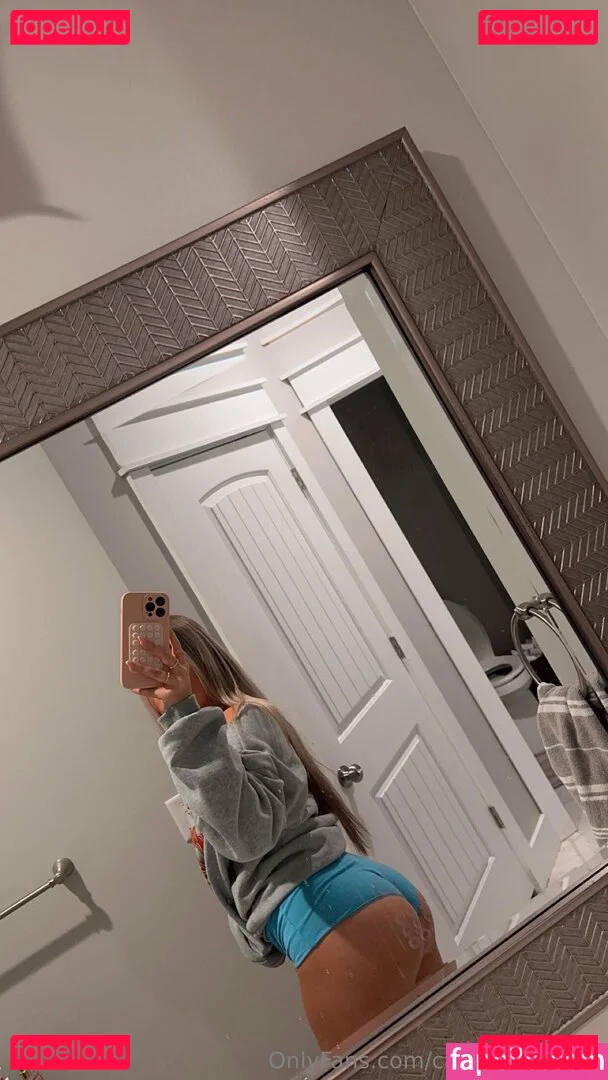 carolinecolston Onlyfans Photo Gallery 