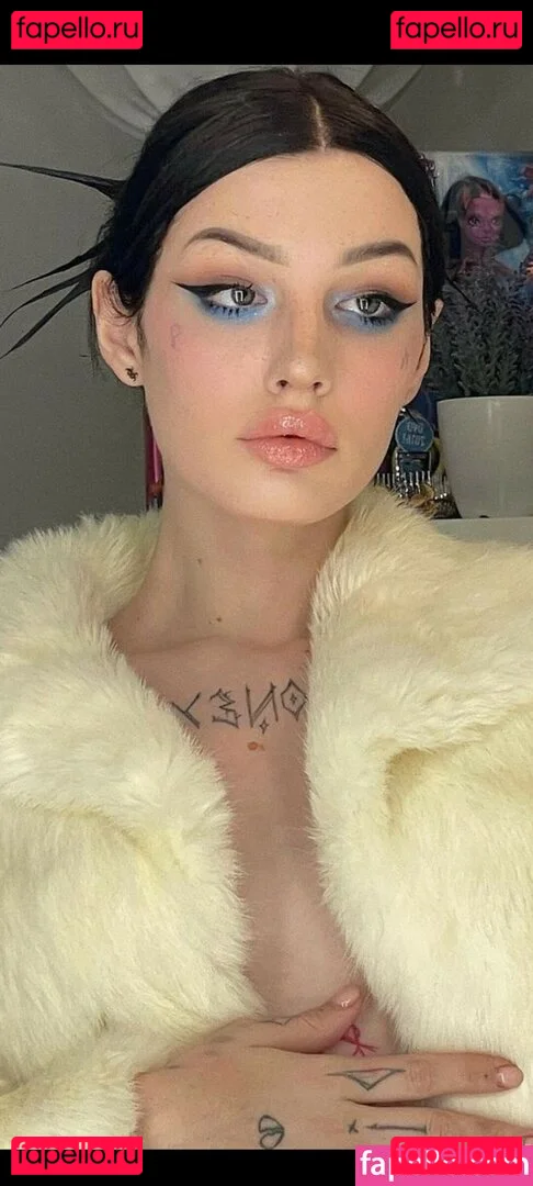 Amy Split Onlyfans Photo Gallery 