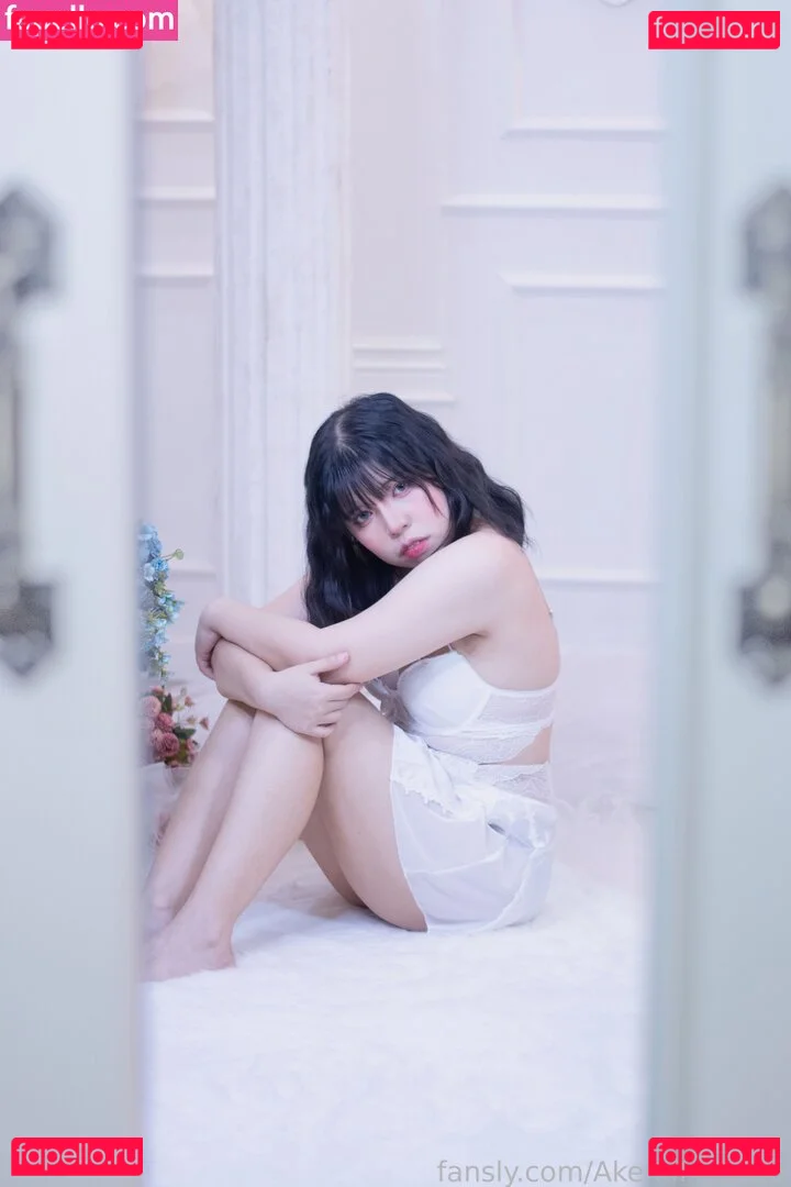 AkemiMikaido Onlyfans Photo Gallery 