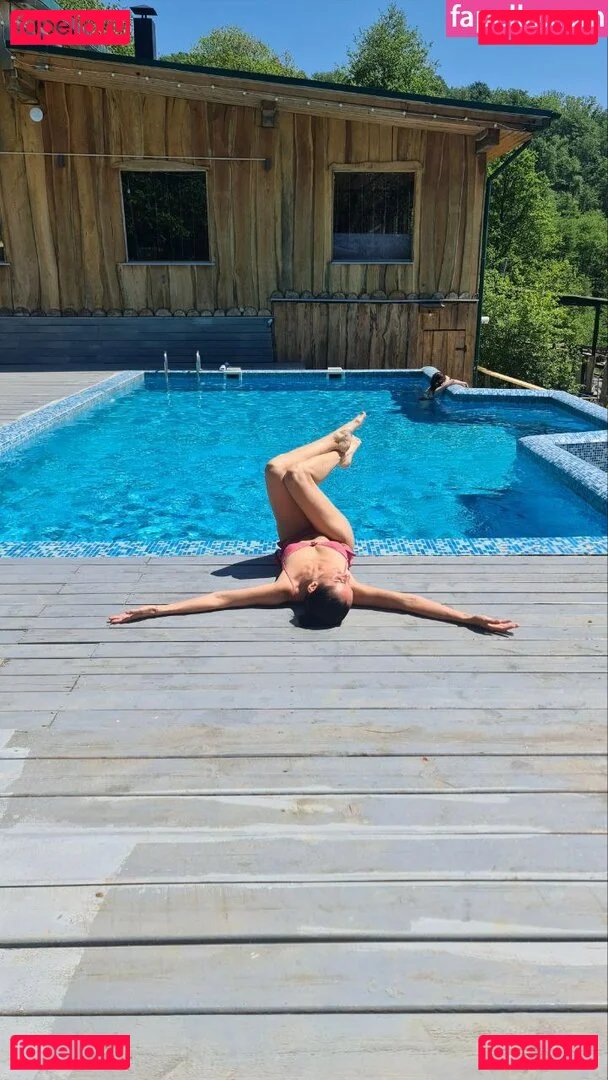 yladoyla Onlyfans Photo Gallery 