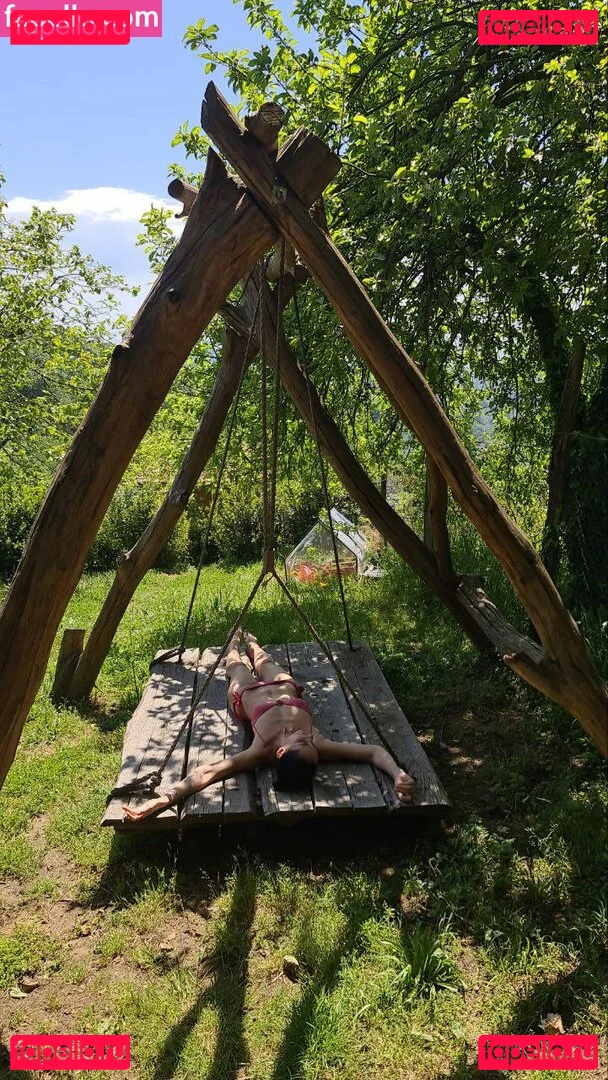 yladoyla Onlyfans Photo Gallery 