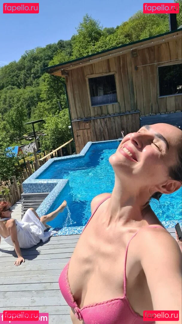 yladoyla Onlyfans Photo Gallery 