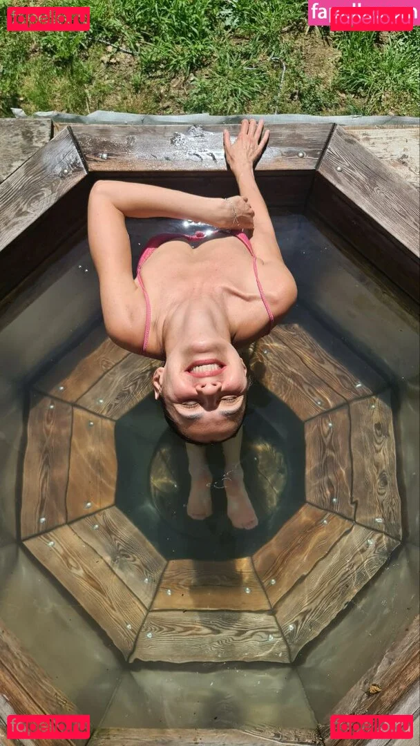 yladoyla Onlyfans Photo Gallery 