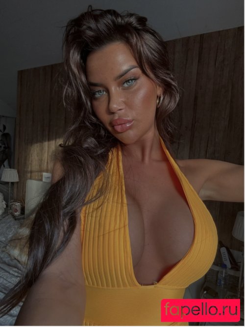 Laura Ocampo Onlyfans Photo Gallery 