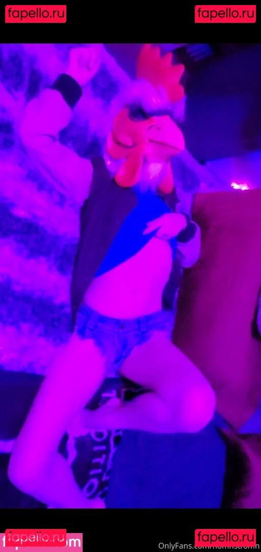 nomnstromn Onlyfans Photo Gallery 