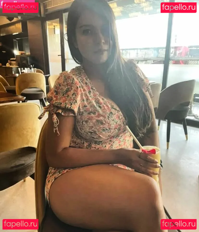 Richa Dutt Onlyfans Photo Gallery 