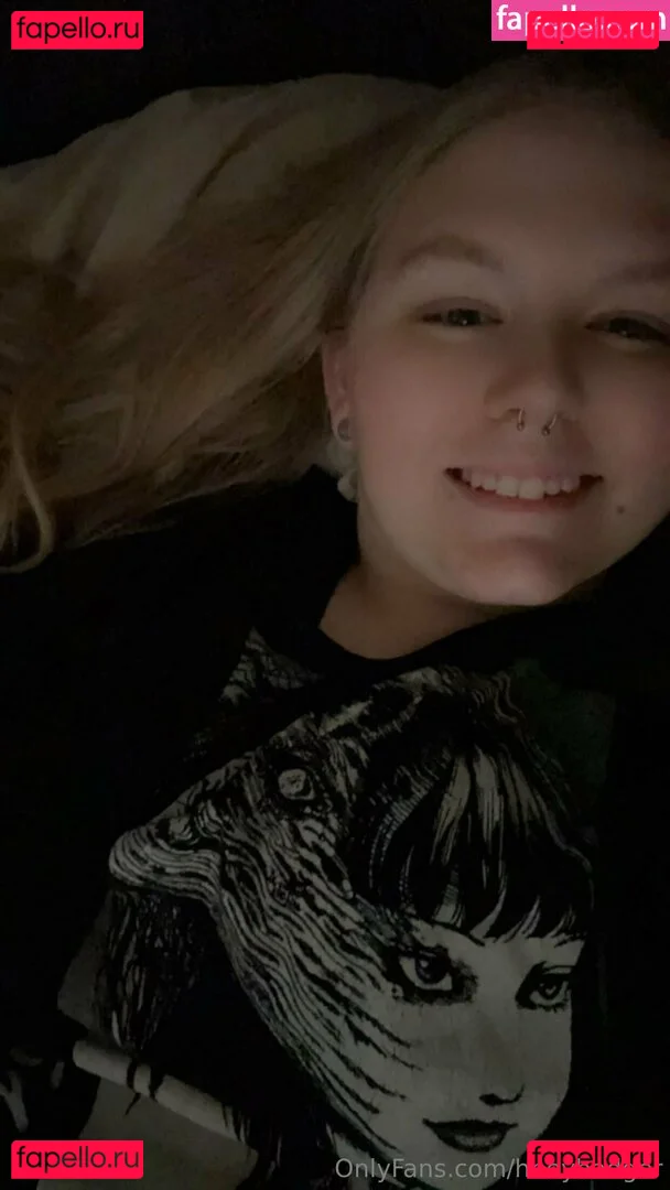 hneybadger Onlyfans Photo Gallery 