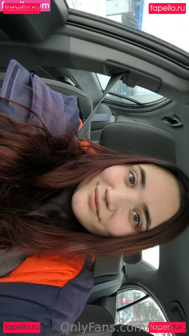 lle222 Onlyfans Photo Gallery 