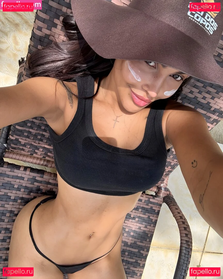 Flay Onlyfans Photo Gallery 