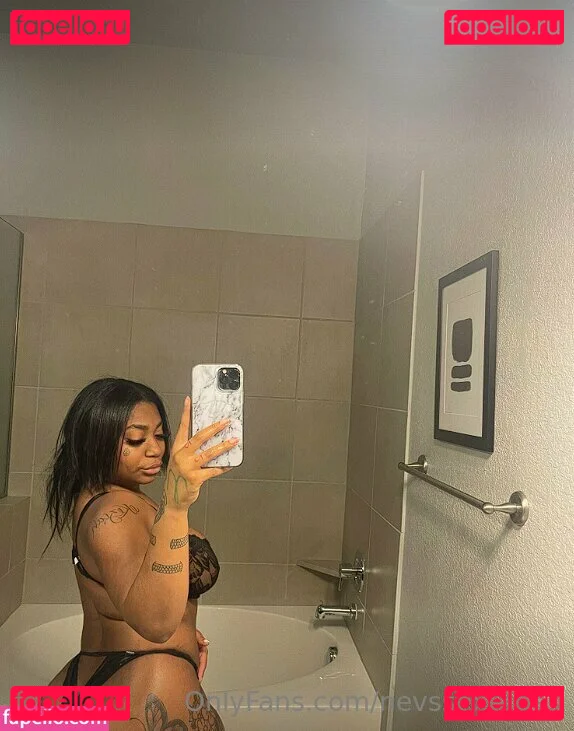 nevssextapes Onlyfans Photo Gallery 