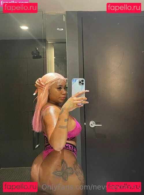 nevssextapes Onlyfans Photo Gallery 