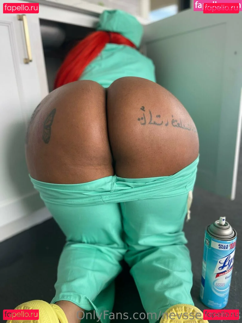 nevssextapes Onlyfans Photo Gallery 