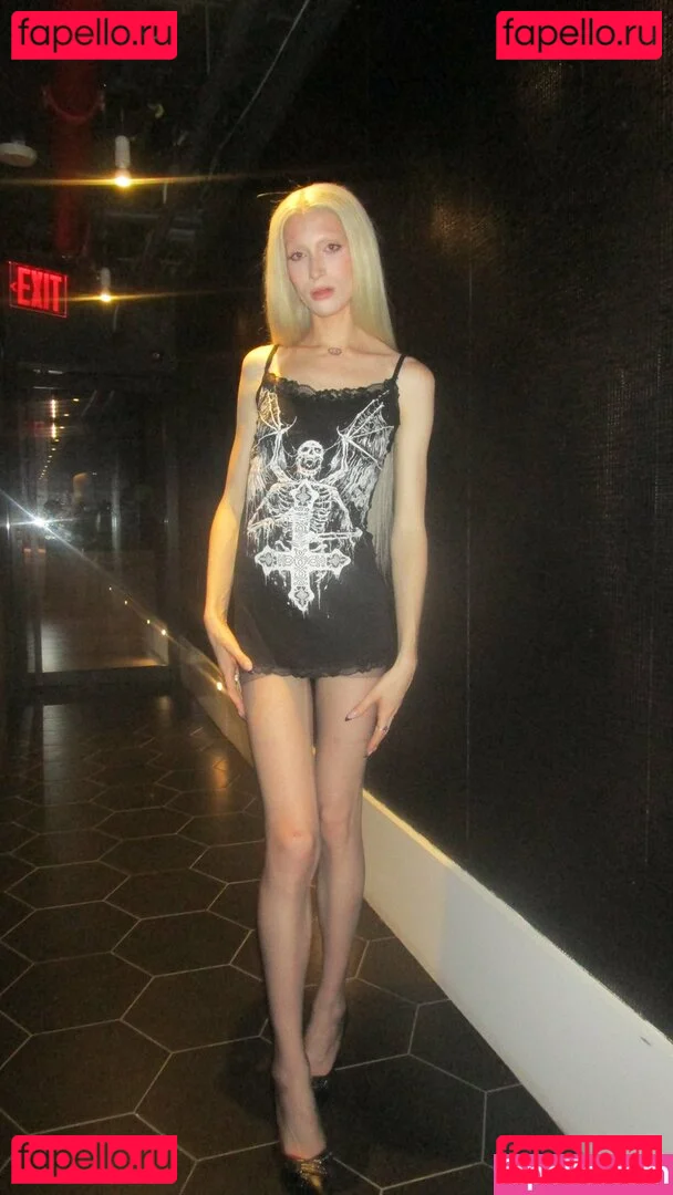 fem4tacobell Onlyfans Photo Gallery 