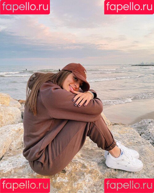 Olivia May Onlyfans Photo Gallery 