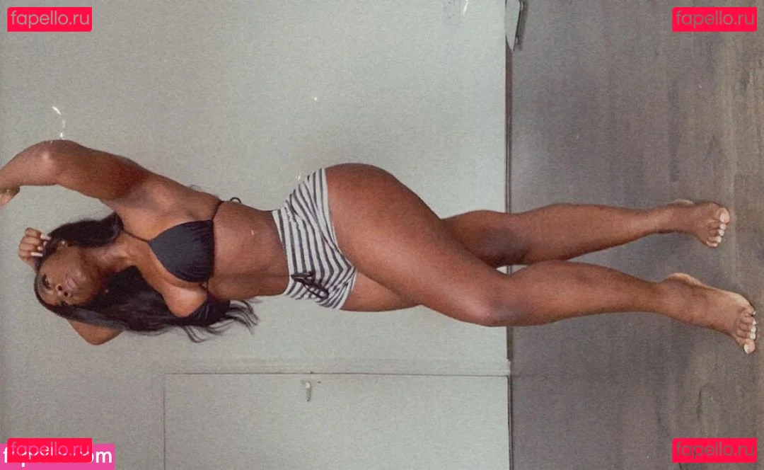 LXRYCC Onlyfans Photo Gallery 